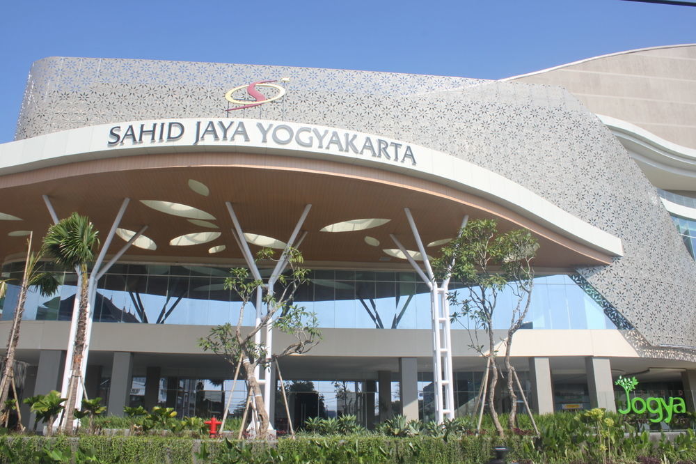 Sahid Raya Hotel & Convention Yogyakarta Maguwo Exterior foto